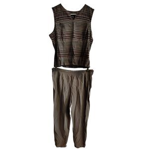 MHM Melissa Harper Women's 2pc Size 16 Pantsuit Striped top and Brown Pants‎